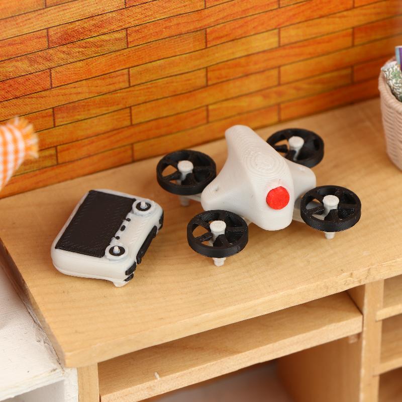 Drone - Model Drone Simulasi Miniatur dengan Pengendali